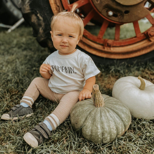 graphic tee | pumpkin