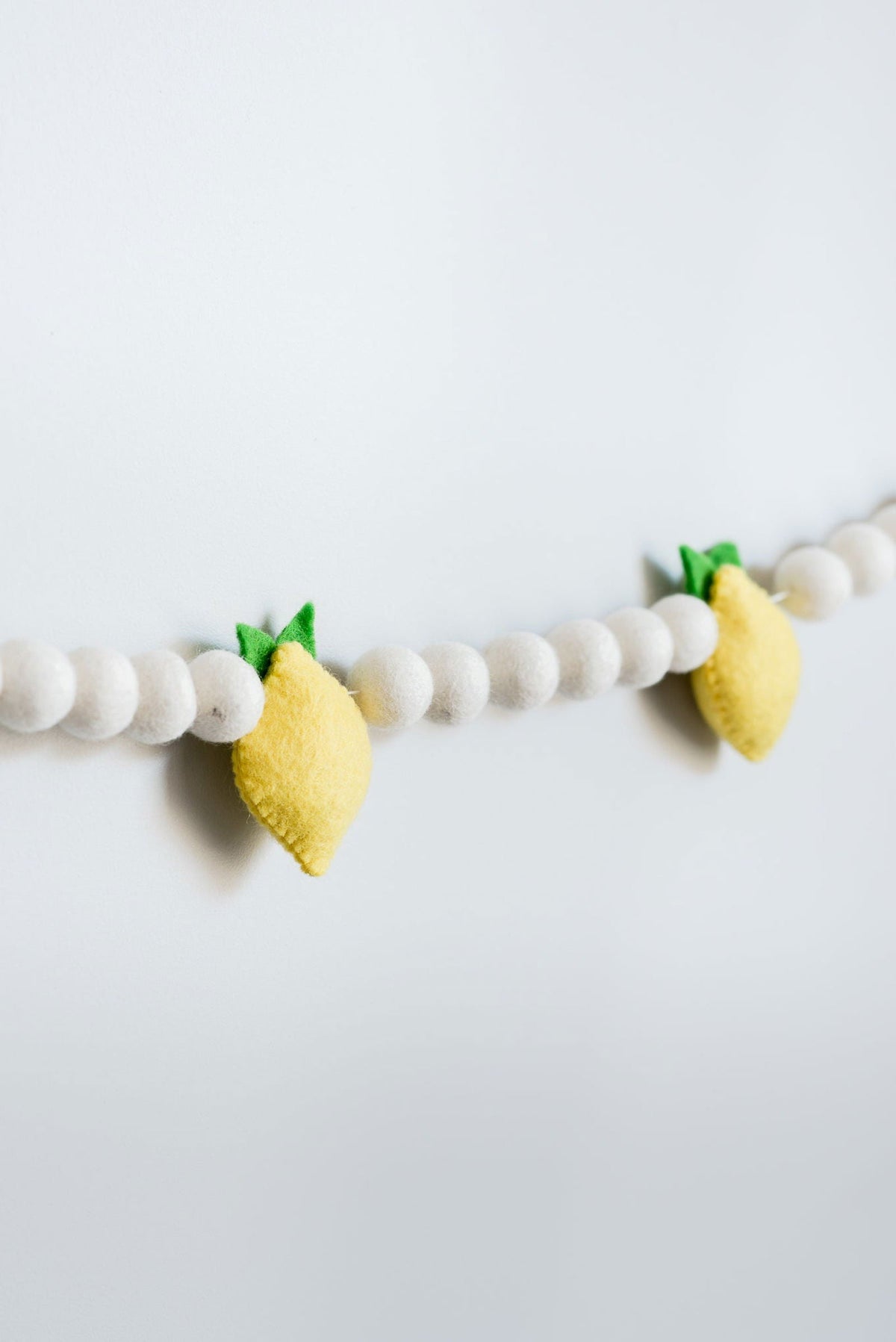 Lemon garland