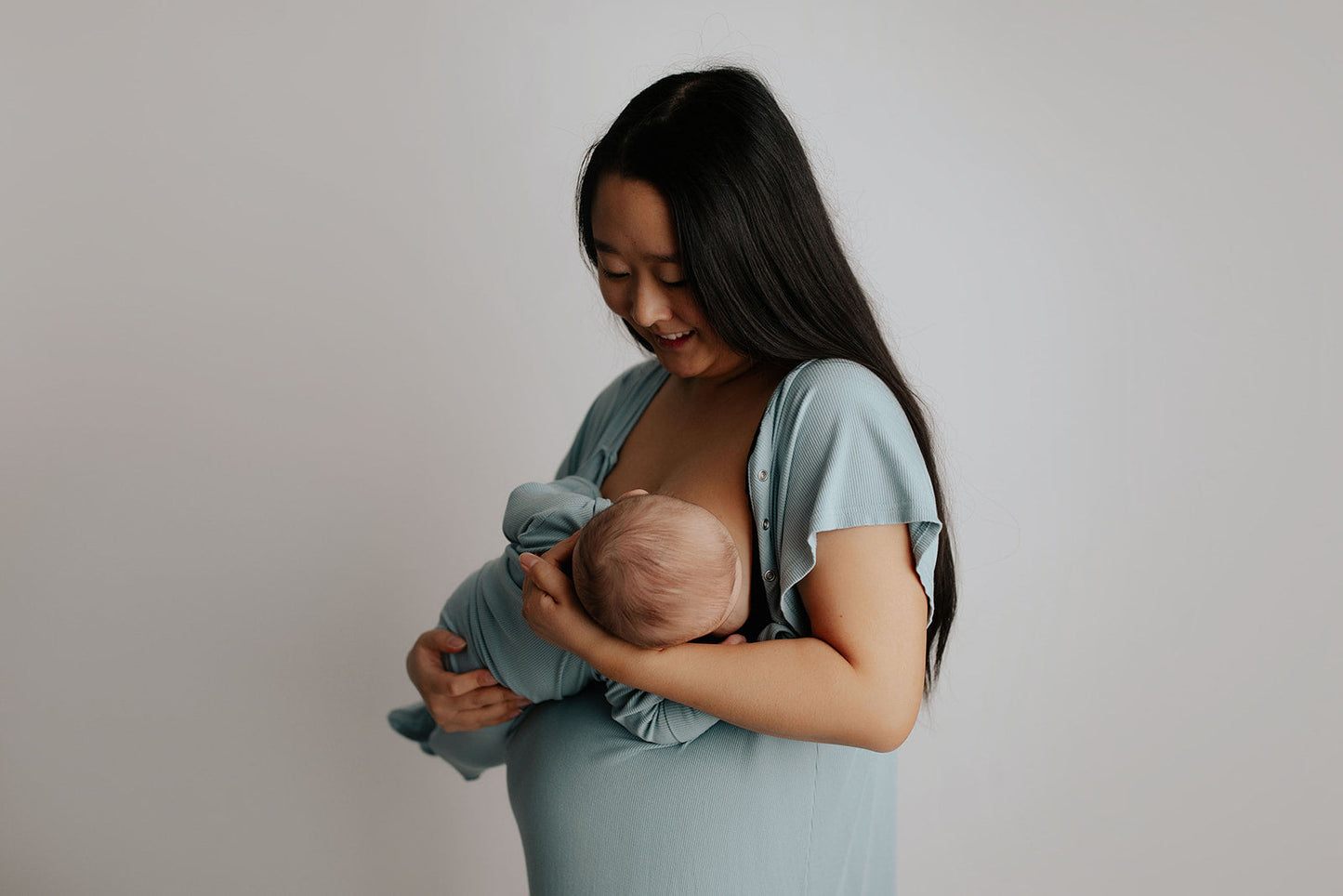 Ribbed Blue Bird Labor and Delivery Nursing Hospital Gown