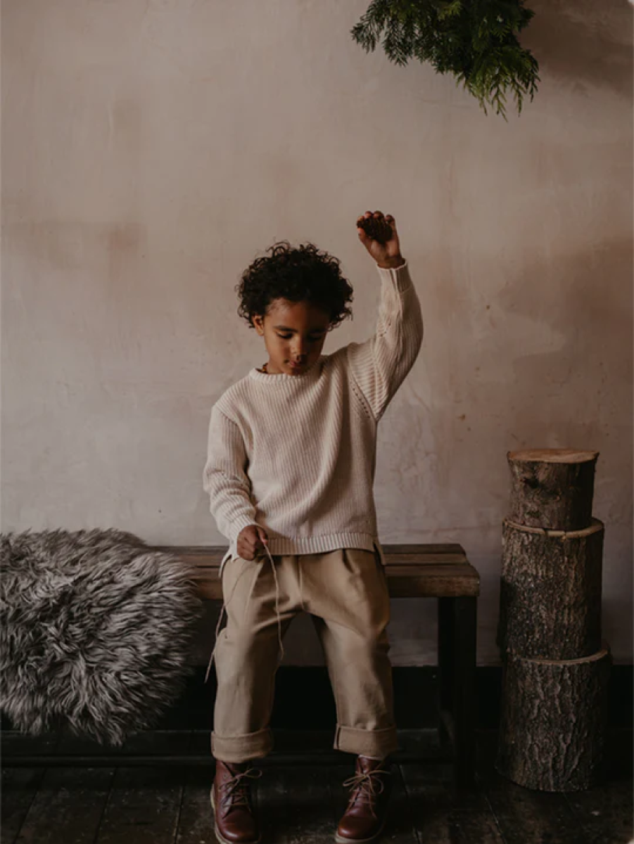 http://sproutbabies.com/cdn/shop/files/the_simple_folk_the_cozy_trouser_in_walnut_02.png?v=1703875915