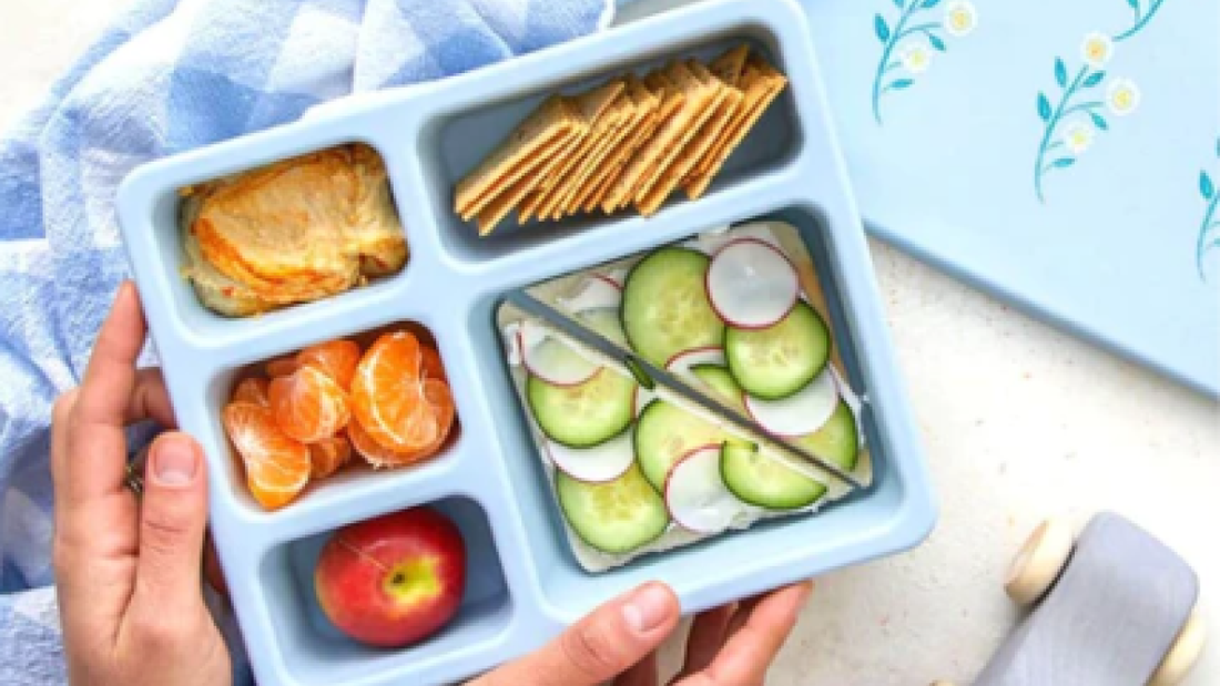 100% Food Grade Silicone Bento Box with food