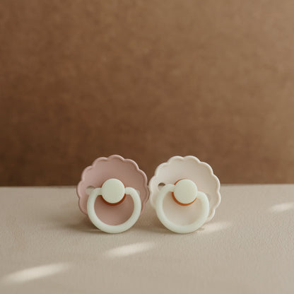 FRIGG Daisy Night Silicone Pacifier 2-Pack
