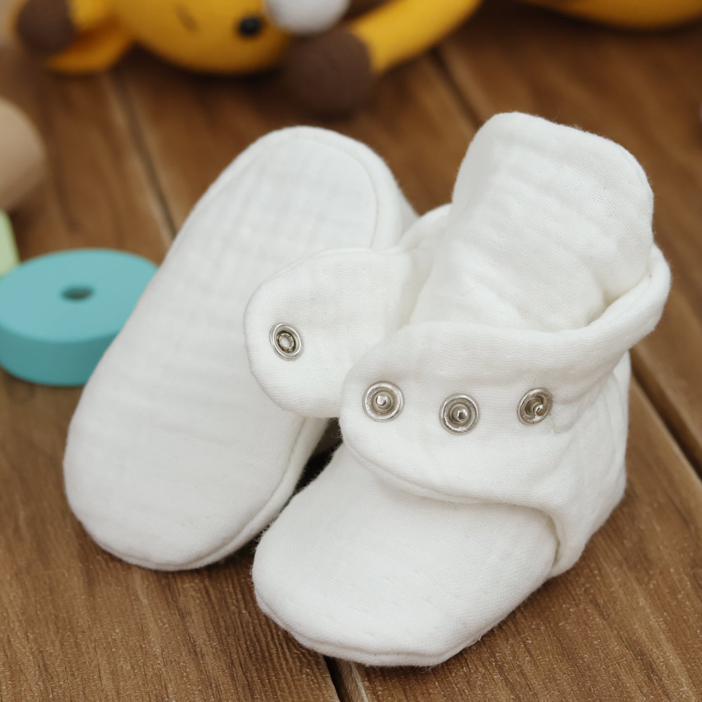 Muslin Stay On Baby Booties Cream