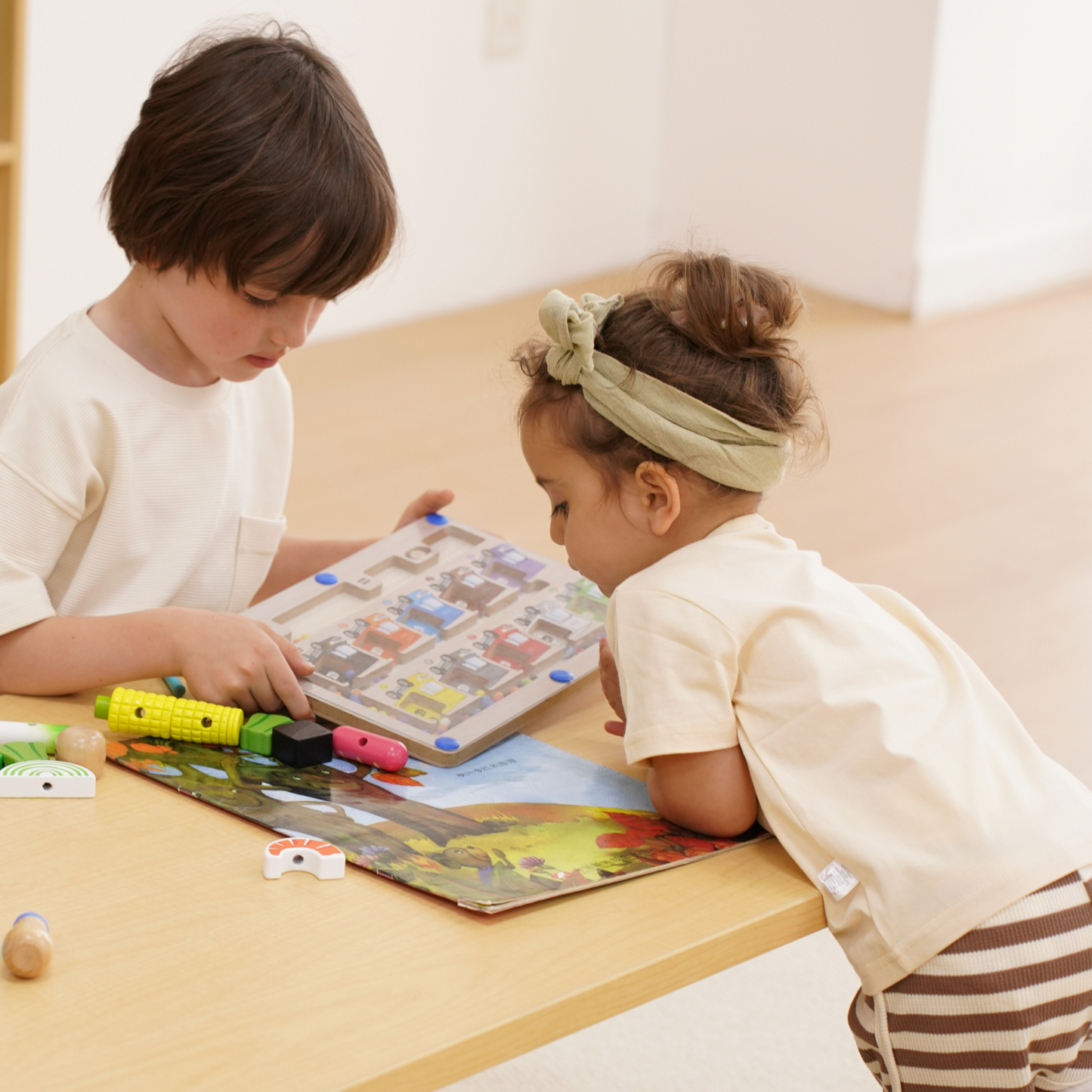 Rectangular Adjustable Kids Classroom Table – 60"×30", 17" to 25" Height