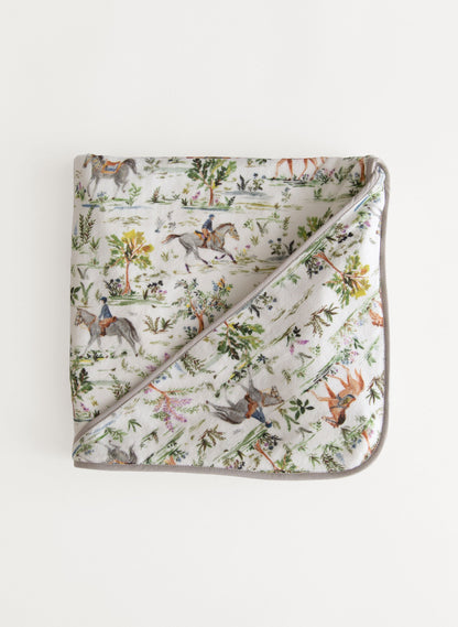 Hunter Pace Hooded Bath Towel