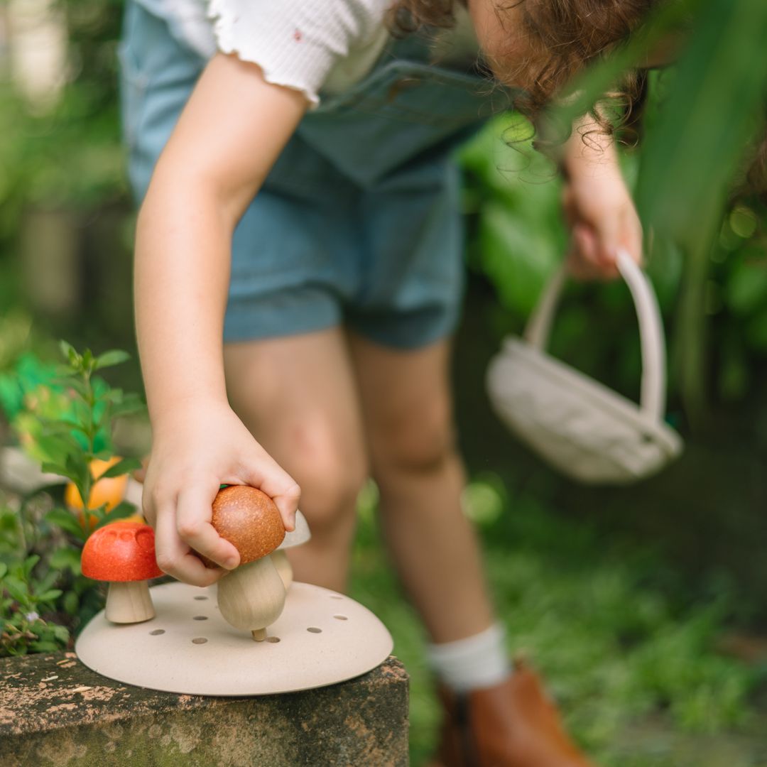 Play & Pick Mushrooms