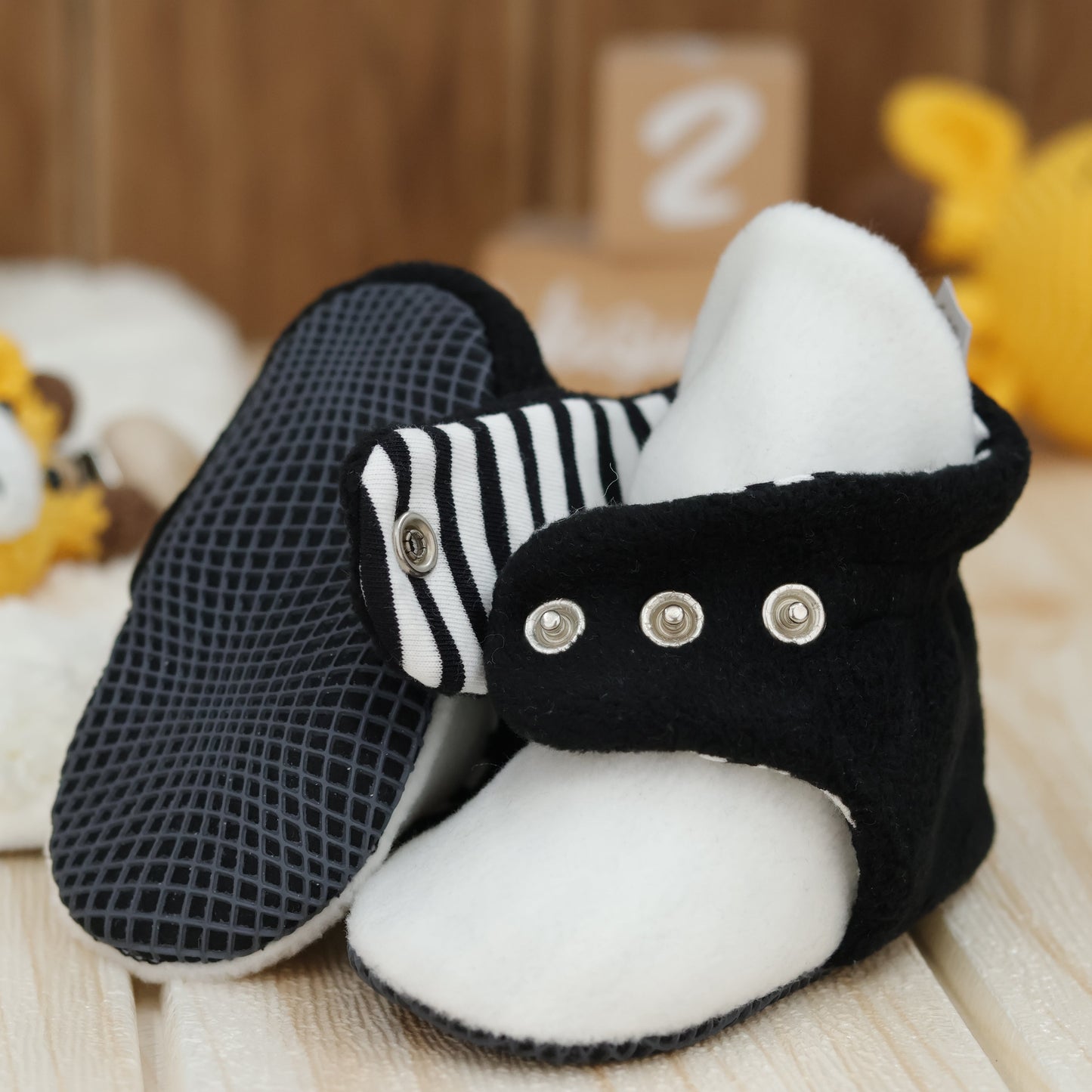 Anti-Slip Sole, Fleece Baby Booties, Newborn Home Booties, Sweat Proof Organic Cotton Lining, Black White