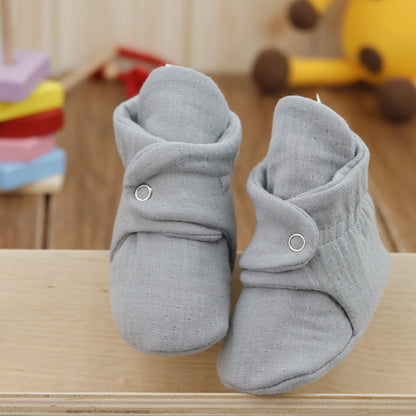 Muslin Stay On Baby Booties Gray