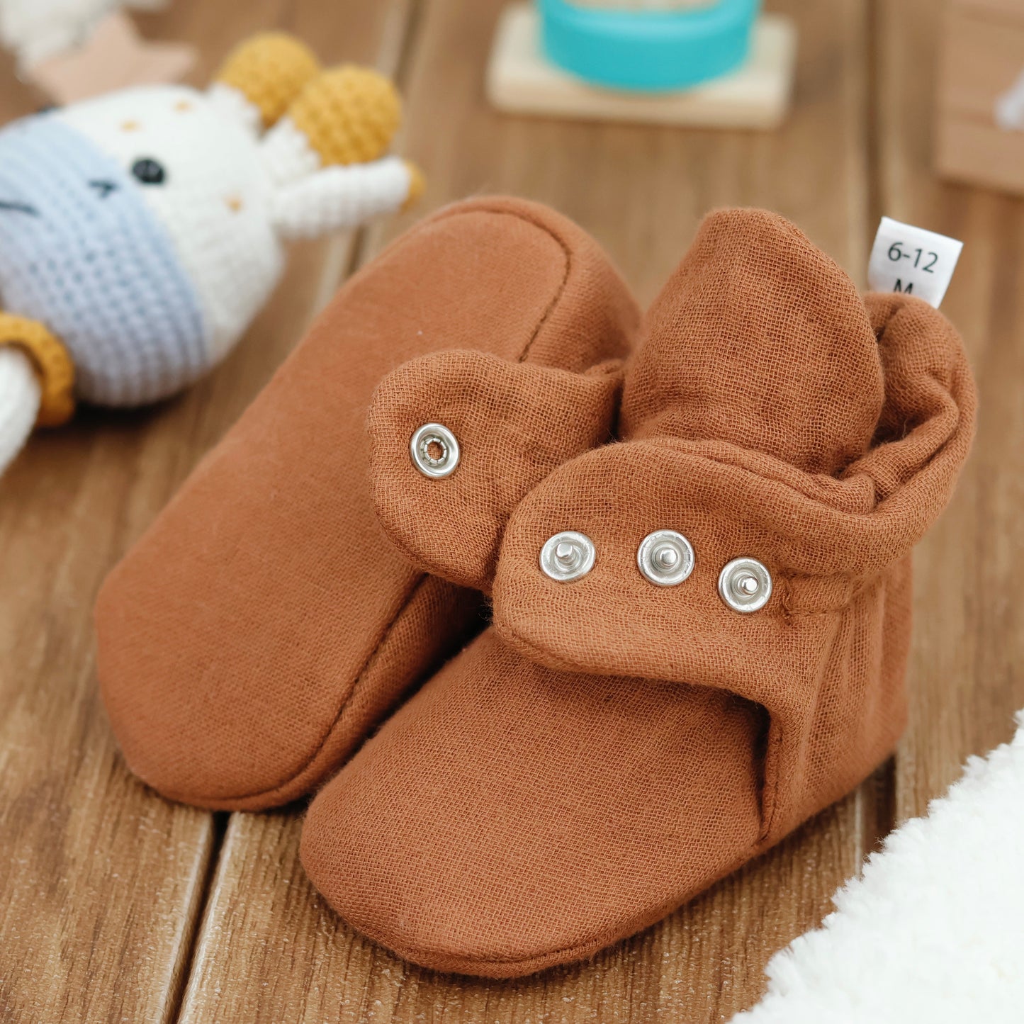 Muslin Stay On Baby Booties Walnut