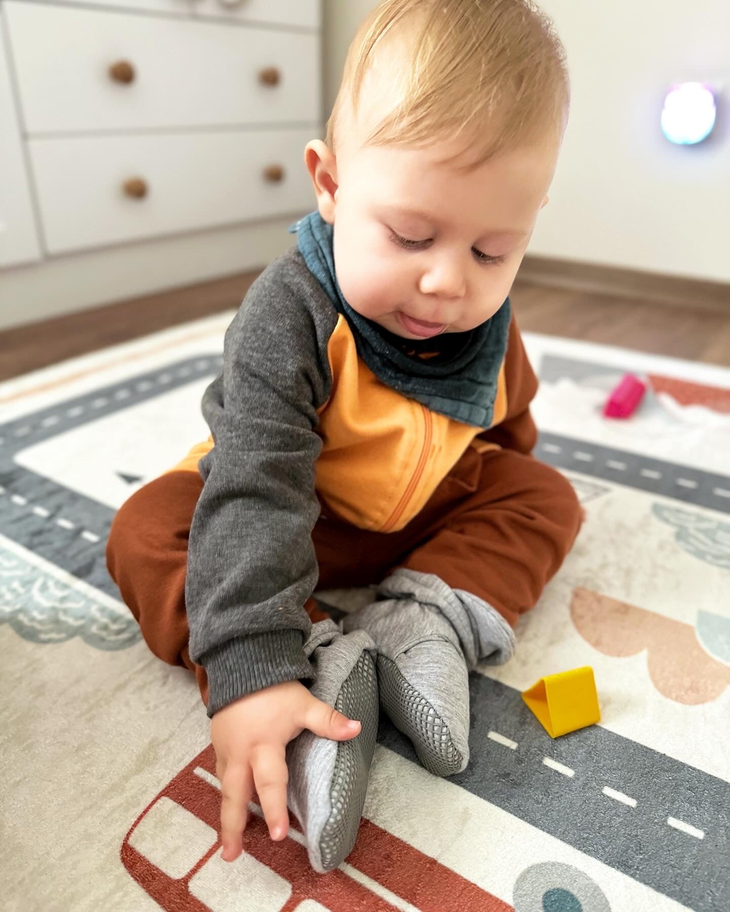 Organic Cotton Baby Booties, Non-Slip Sole, Cotton Newborn Booties Home Nursery Shoes, Gray