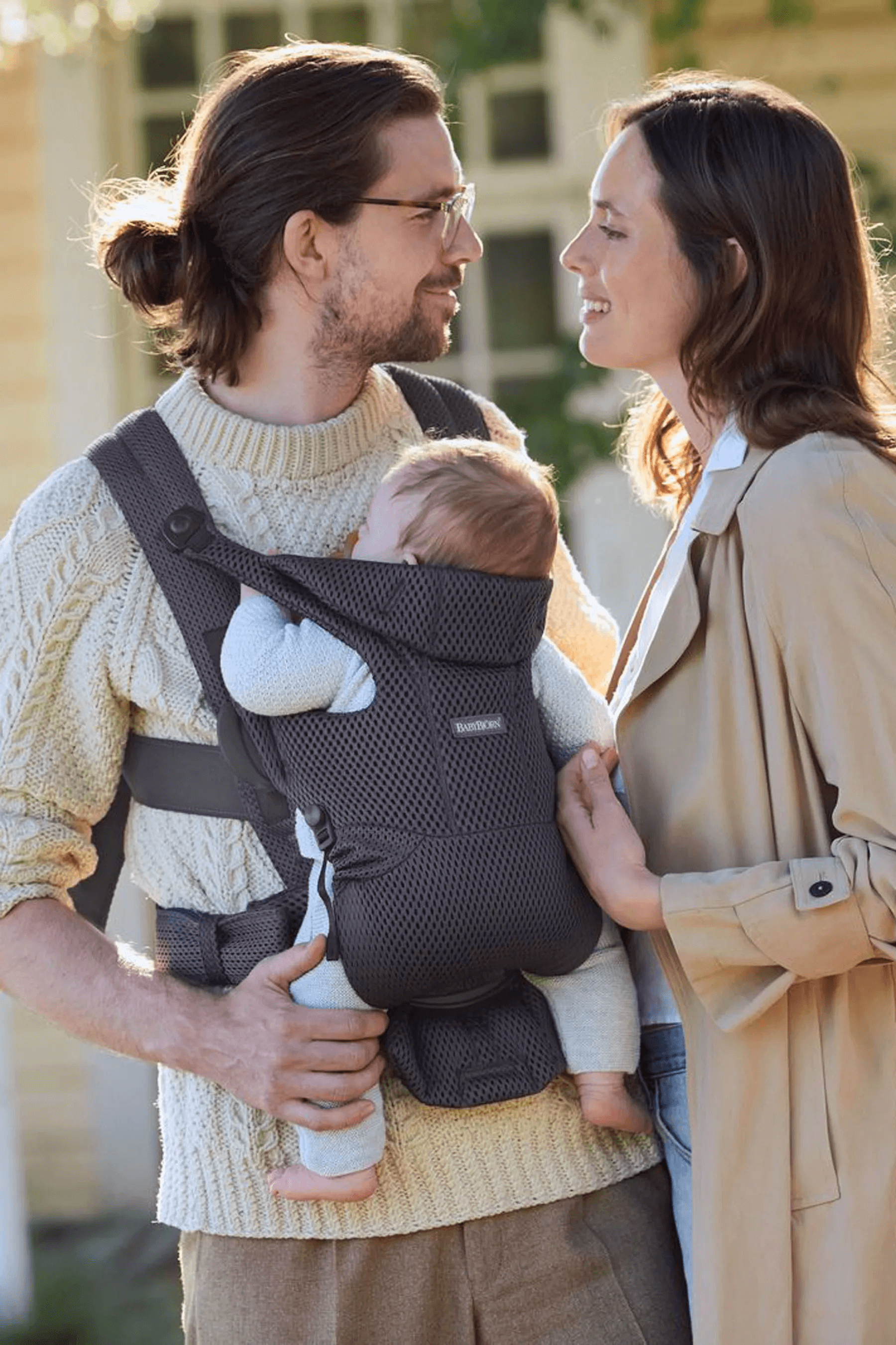 Family with BabyBjorn Baby Carrier Free in Anthracite 3DMesh 