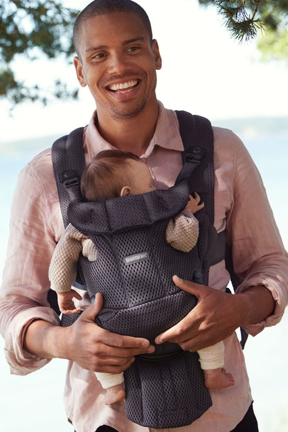 BabyBjörn Baby Carrier Free (0-15 Months)