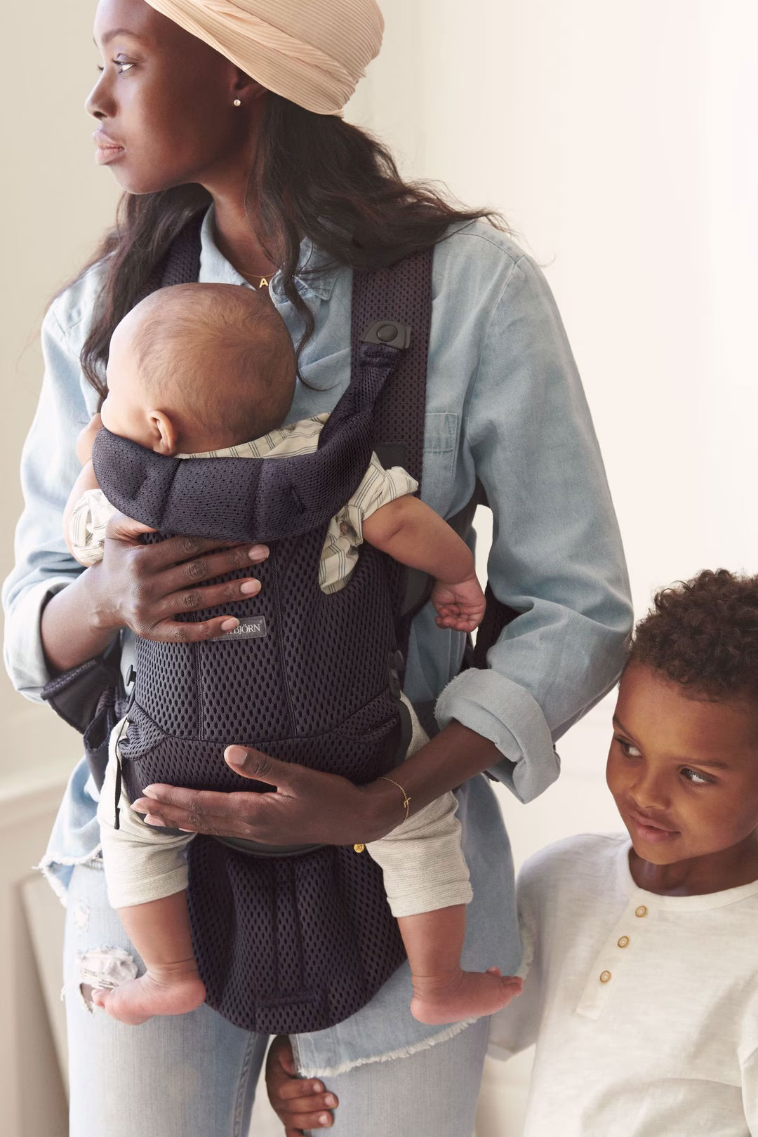 BabyBjörn Baby Carrier Free (0-15 Months)