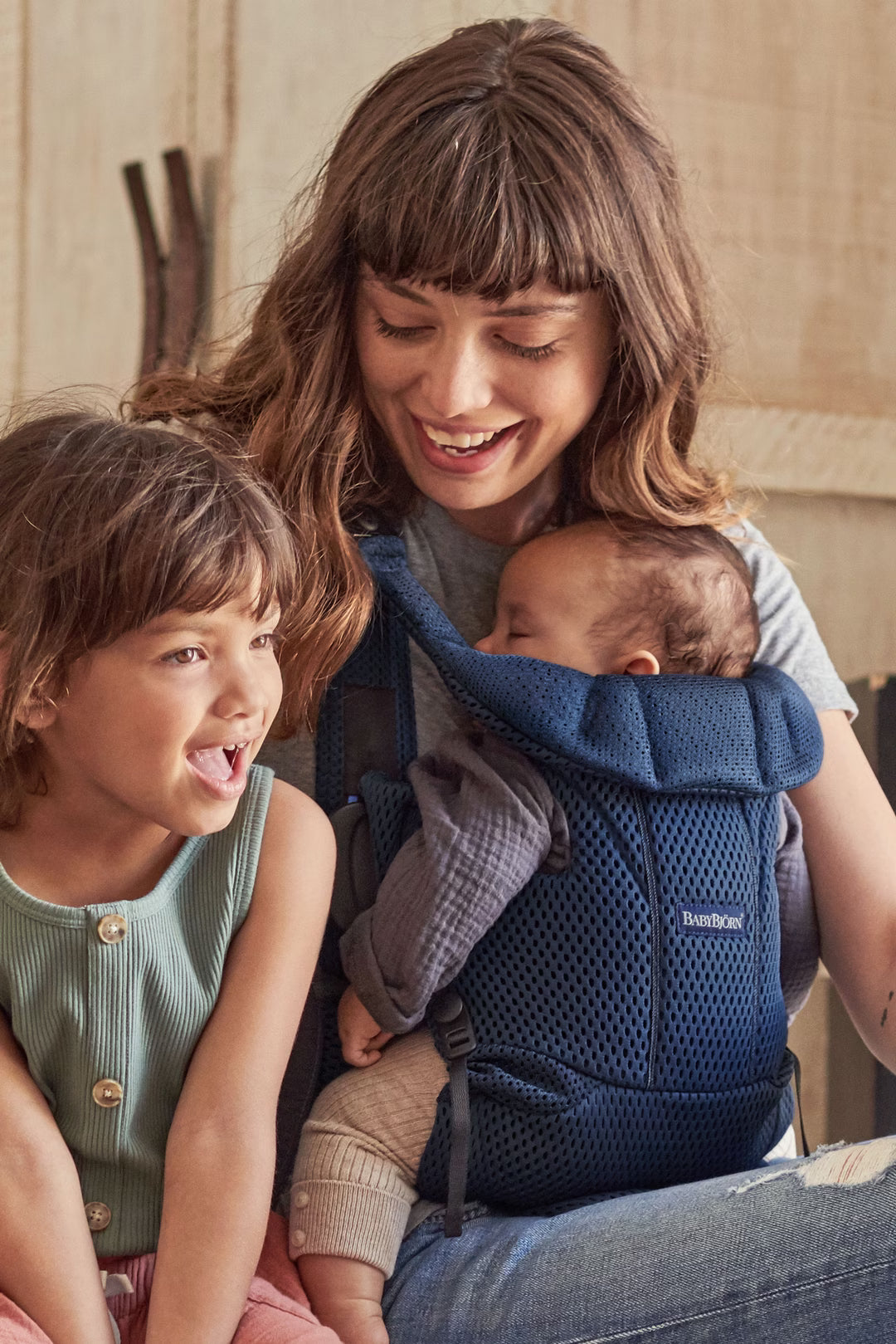 BabyBjörn Baby Carrier Free (0-15 Months)