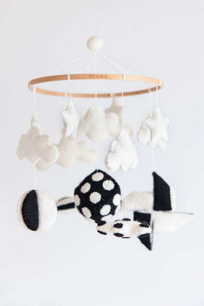 Black and White Crib Mobile