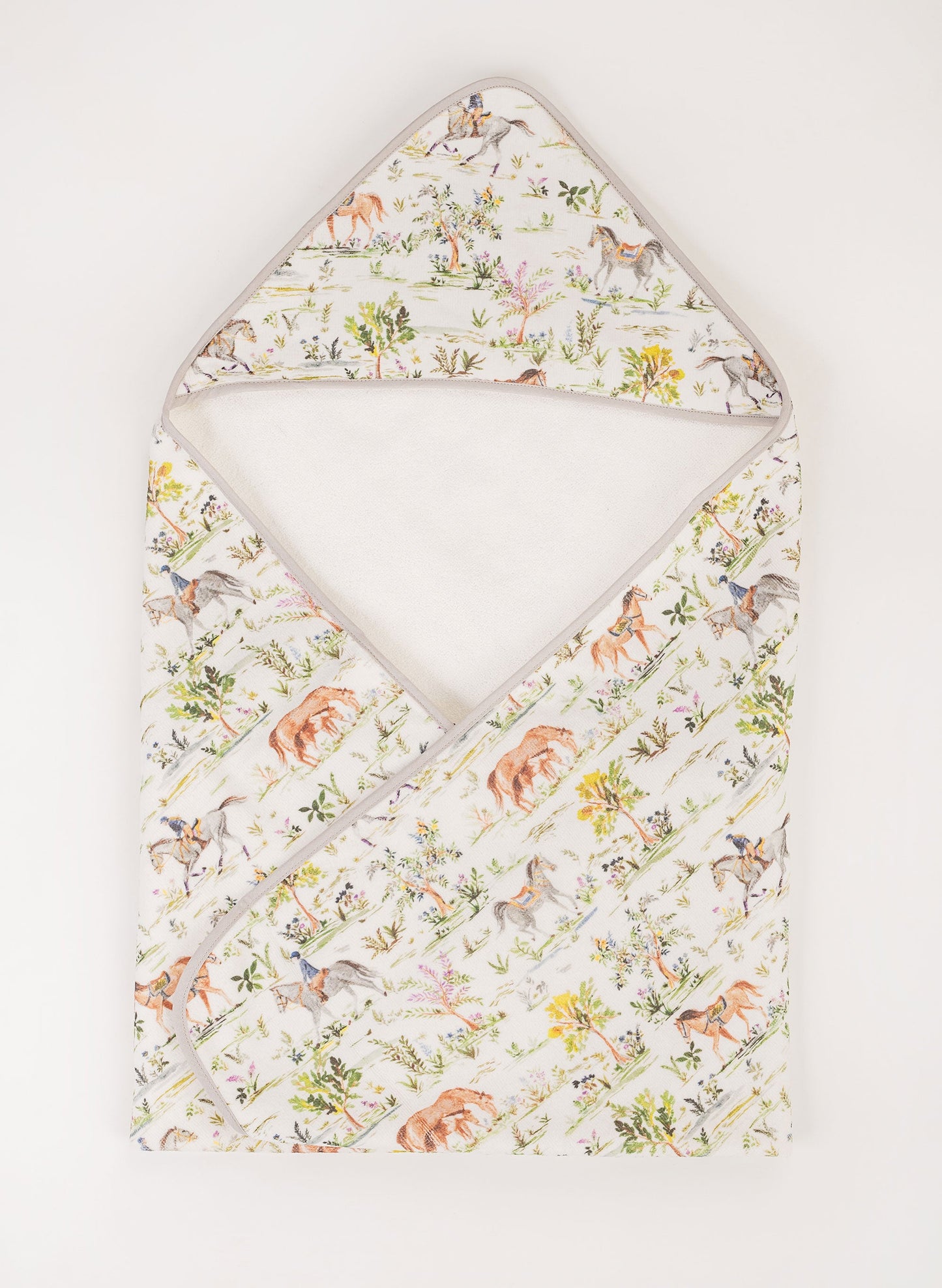 Hunter Pace Hooded Bath Towel