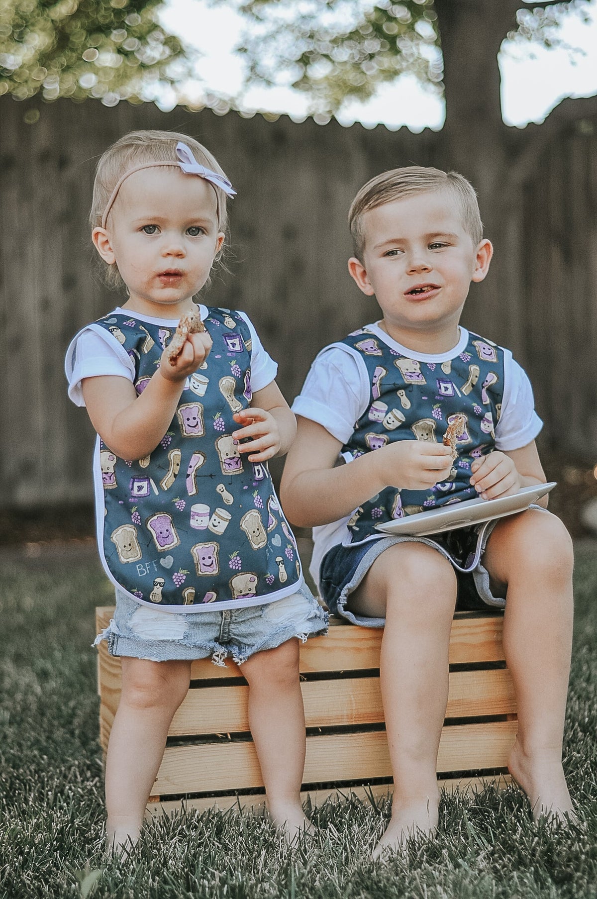 PBJ Pals Bapron