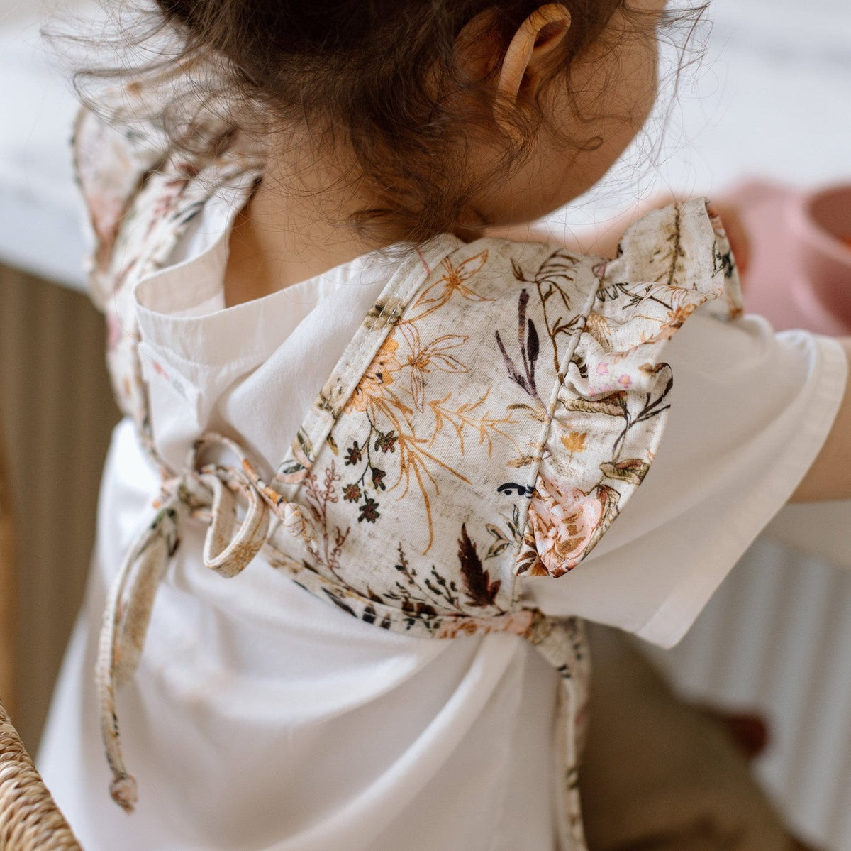 Delilah Floral Flutter Bapron