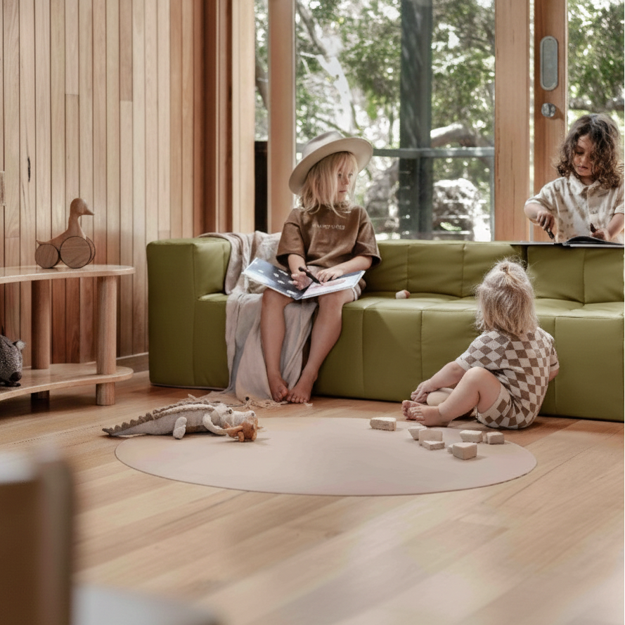 The Italia Sofa – Olive