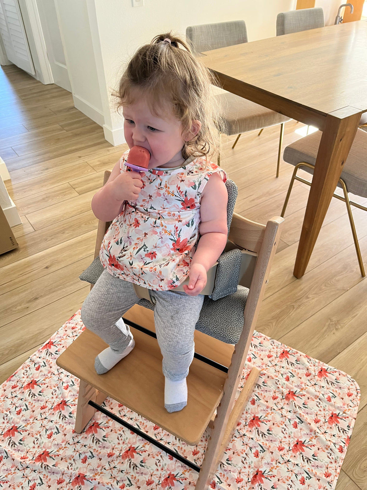 Peachy Dreams Splash Mat - A Waterproof Catch-All for Highchair Spills