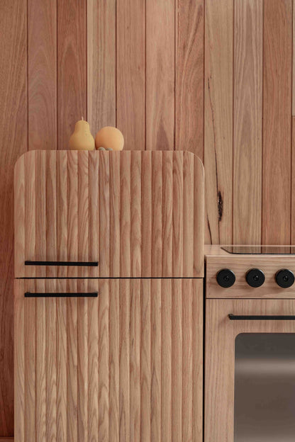 Oak Fluted Play Fridge – Montessori Wooden Toy Refrigerator