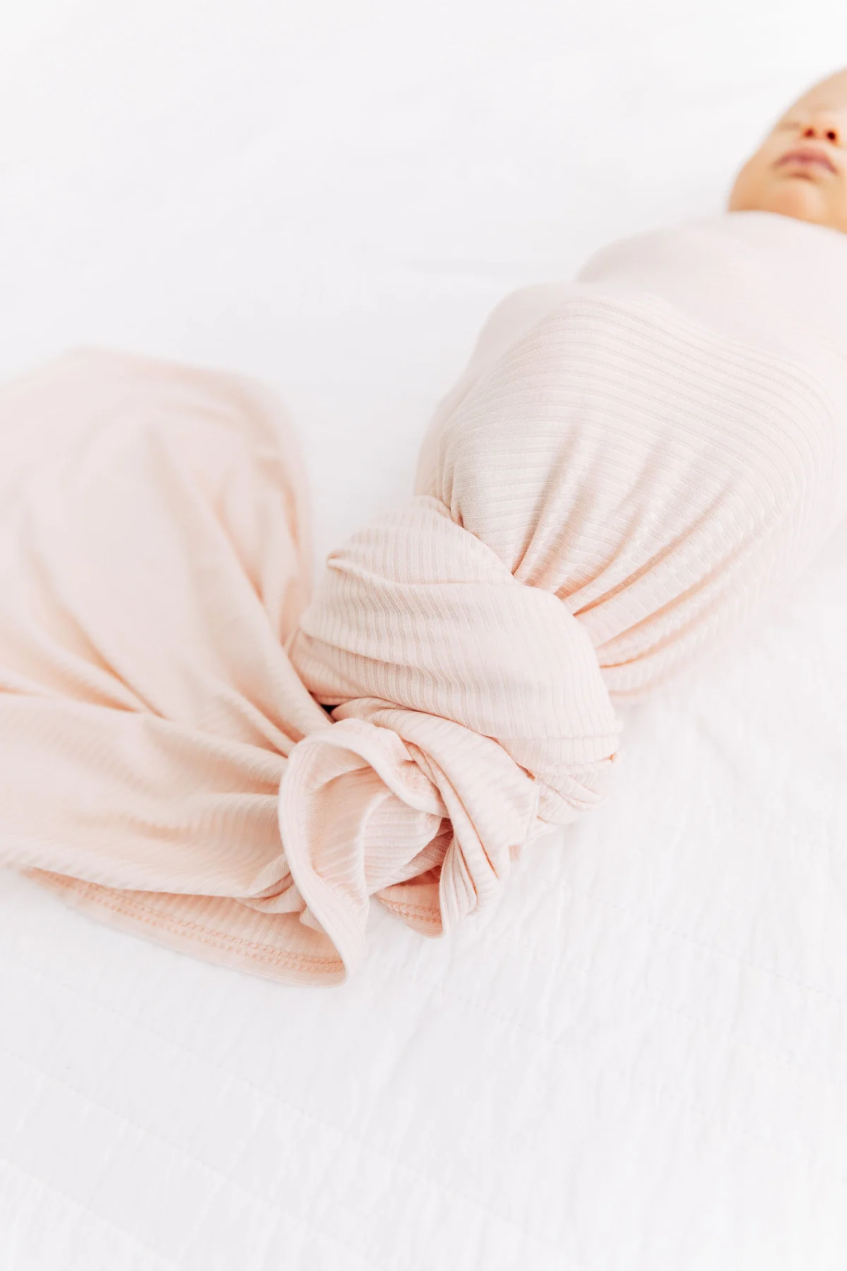 ROSIE Ribbed Swaddle Blanket