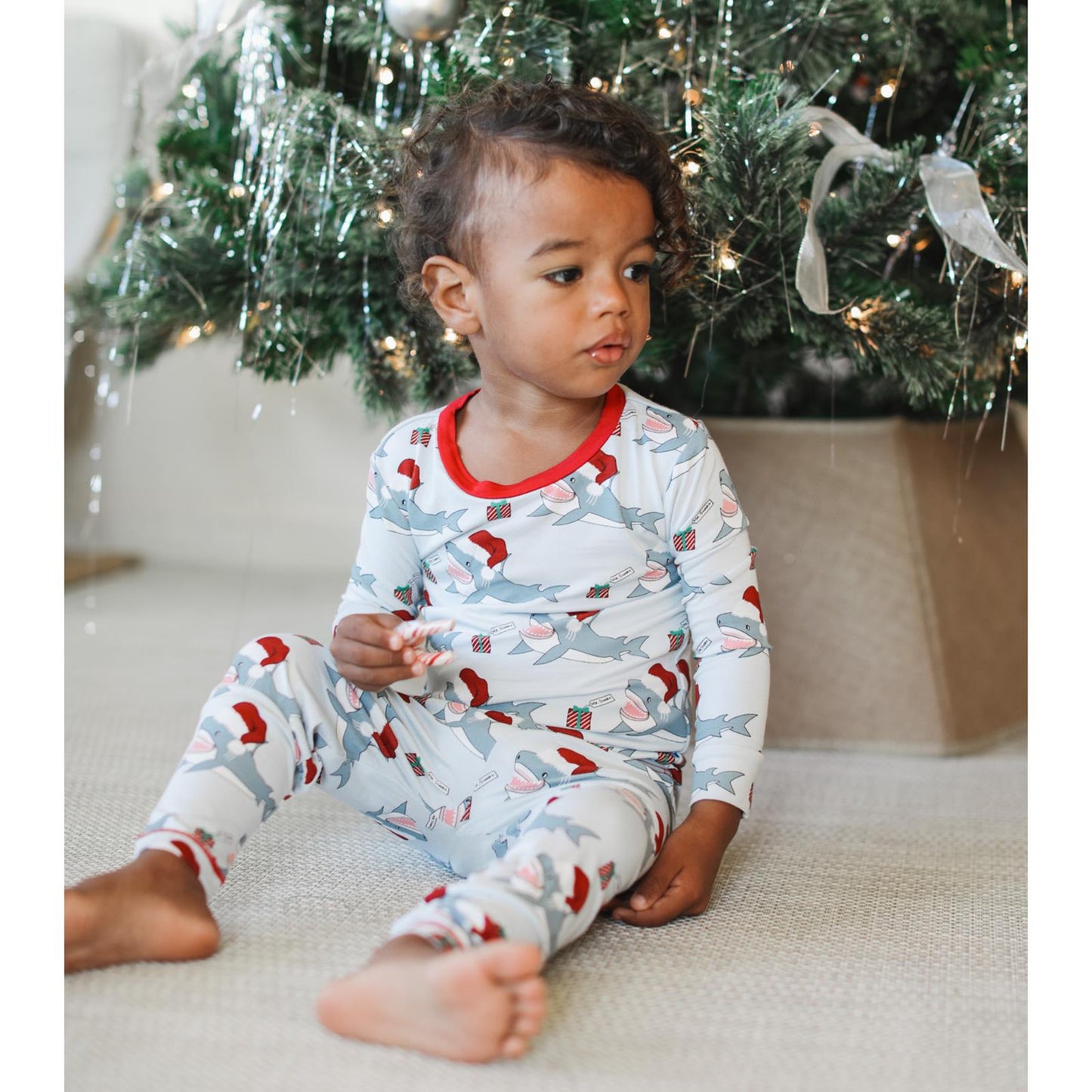 Print Long Sleeve Pajama Set in Illusion Blue Holiday Sharks