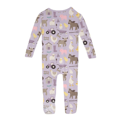 Print Convertible Sleeper with Zipper in Thistle Morning on the Farm