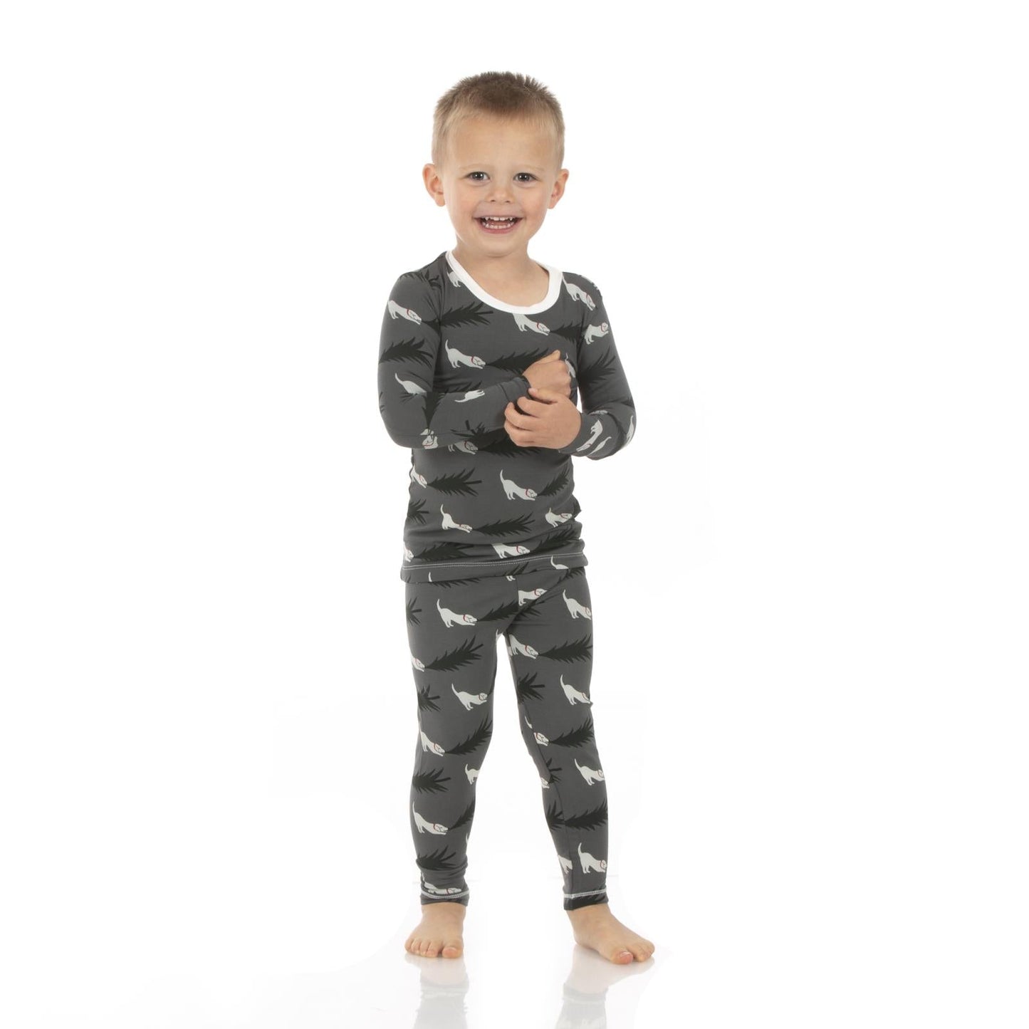 Print Long Sleeve Pajama Set in Pewter Christmas Tree Drag