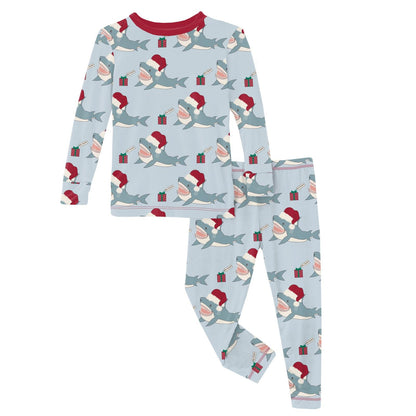 Print Long Sleeve Pajama Set in Illusion Blue Holiday Sharks