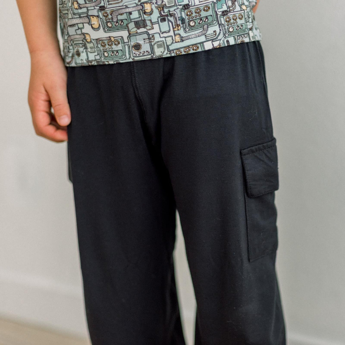 Cargo Pants in Midnight
