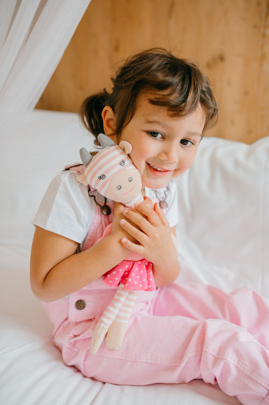 Georgia Giraffe - Plush