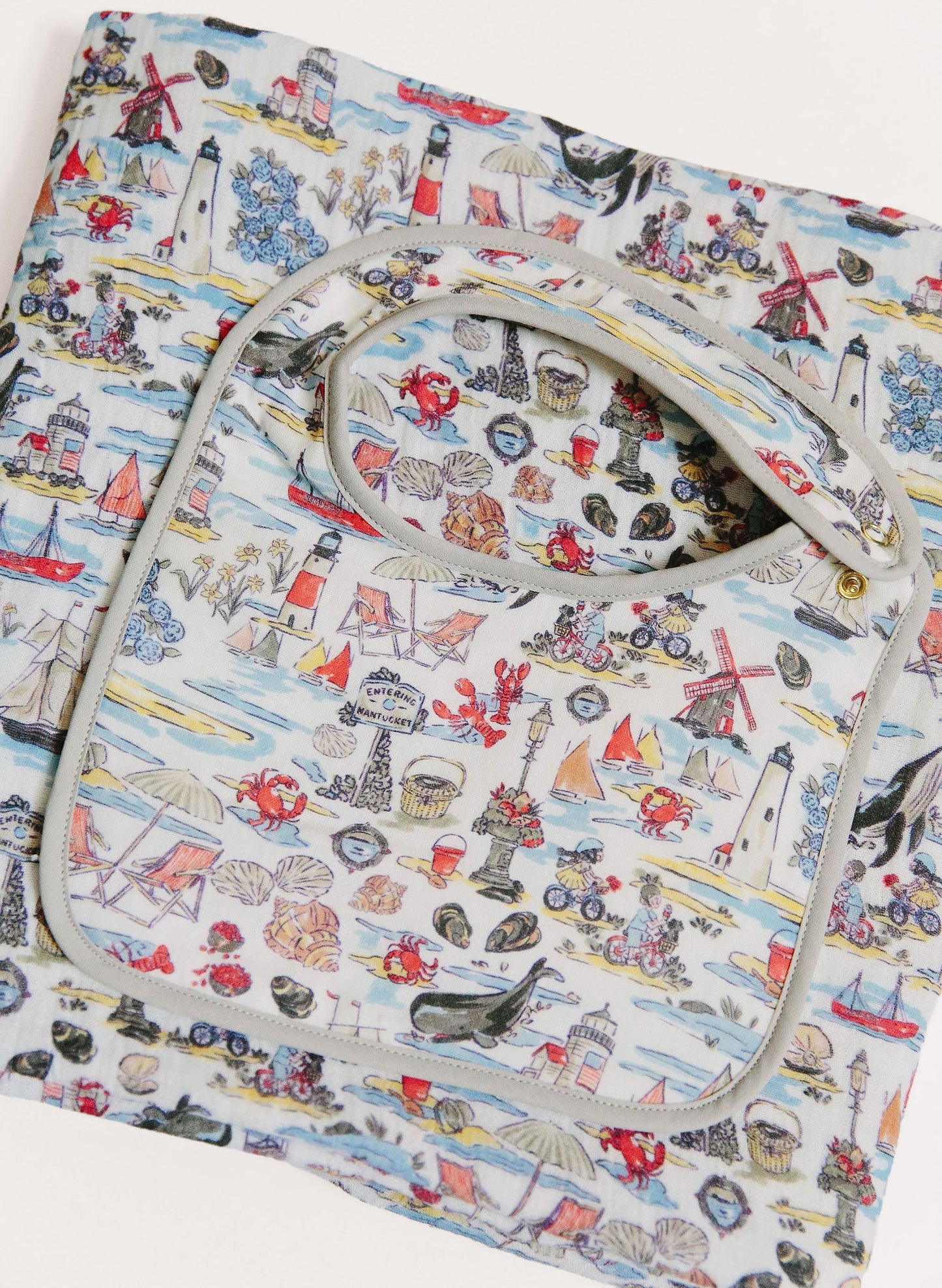 Baby Classic Bib - Voyager's Lens