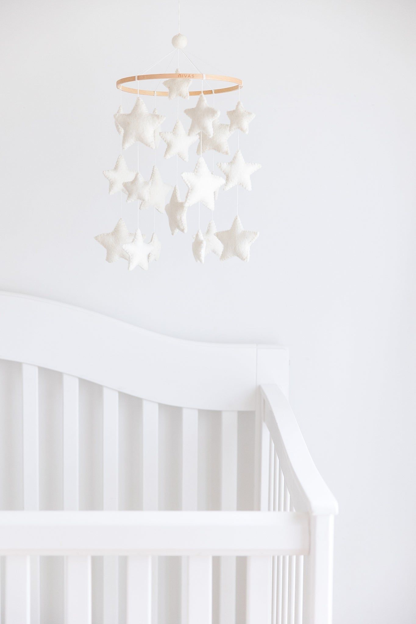 Stars Crib Mobile (White)