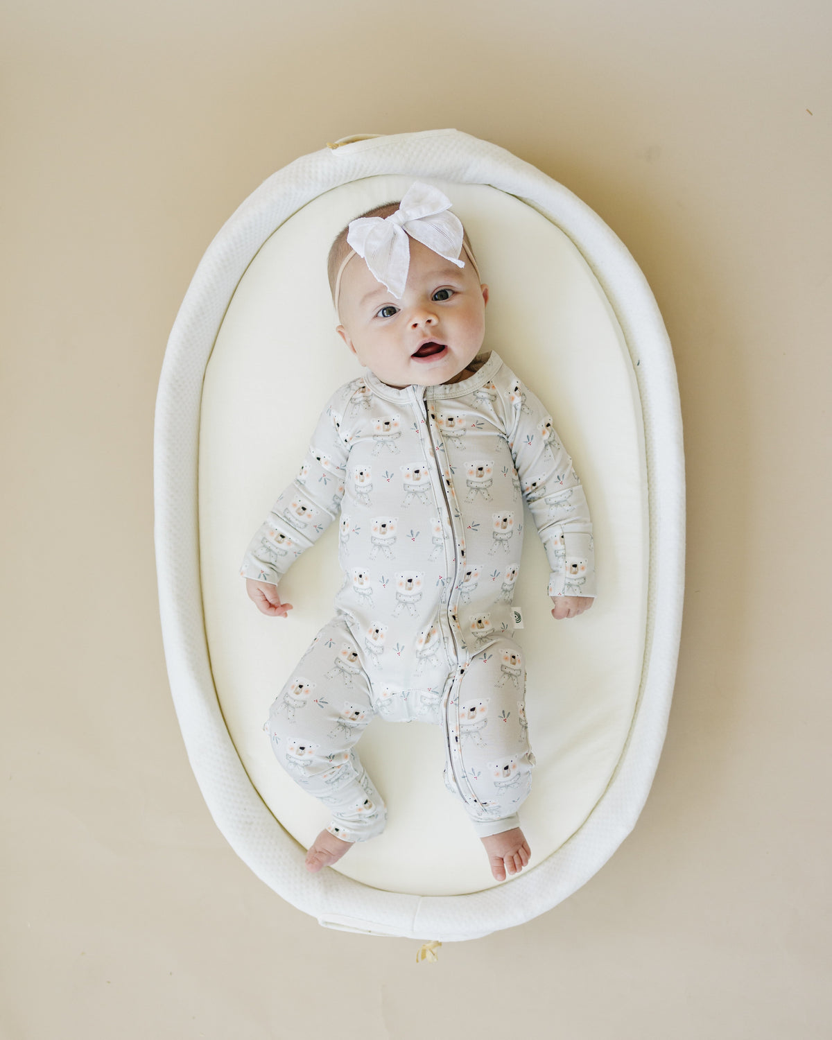Polar Bear Zippy Romper *NB & 0-3m left