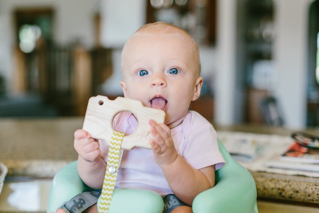 Wooden Camera Grasping Teether Toy