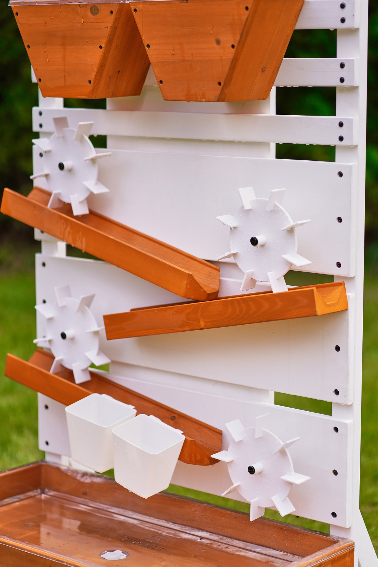 Avenlur Large Wooden Water Table – Multi-Level Sensory Play Station